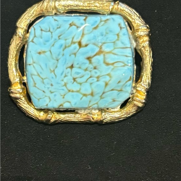 Turquoise Pendant / I had mounting made but I can’t remember if it’s gold! - Picture 2 of 4